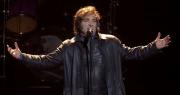 Canto, poder y espectáculo: qué otros presidentes hicieron música en público