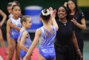Simone Biles inspira a más de diez mil niñas y jóvenes en Buenos Aires