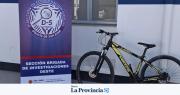 Allanamientos en Rawson: secuestraron un celular y una bici robados