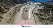 El Zonda recupera su alma con asado, rugido de motores y pilotos consagrados