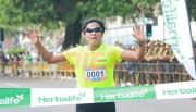Edith Mamani revalida su corona en la corrida internacional de Santa Cruz