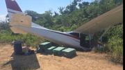 Interceptan avioneta con 383 kilos de cocaína en el Trópico de Cochabamba