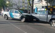 Un patrullero perdió el control y chocó en plena persecución por las calles del centro de La Plata