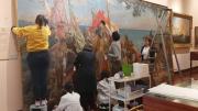 Activistas manchan con pintura roja cuadro de Cristóbal Colón en el Museo Naval de Madrid