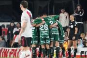 Sarmiento dio el gran golpe y venció 1-0 a River en el Monumental