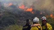 Córdoba combate tres focos de incendios con más de 330 brigadistas y riesgo extremo