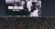 El emotivo y respetuoso minuto de silencio de los hinchas de River por Miguel Ángel Russo