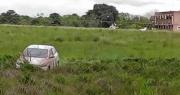 Apareció un auto en el Aeropuerto de La Plata, pero nadie sabe de quién es y cómo llegó hasta ahí