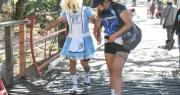 Tacones, flores y disfraces, así fue una inusual carrera en Cochabamba