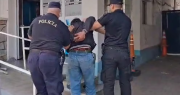 Fue hasta la empresa y atacó a su exjefe con trompadas y cuchillazos: terminó detenido