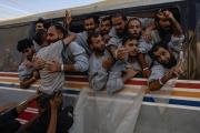 Un total de 154 prisioneros palestinos excarcelados por Israel llegan al norte de Egipto
