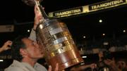 La cosecha del amor: los 11 títulos de Russo como entrenador