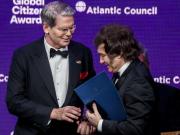 Milei defenderá el plan económico aunque pierda las elecciones y aseguró que el apoyo de Estados Unidos esfuma el fantasma del default