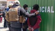 Dos extranjeros fueron aprehendidos tras ser sorprendidos atracando a un taxista en El Alto
