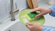 Adiós esponja de cocina: esta es la tendencia sustentable que viene desde Europa