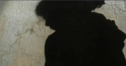 Difunden imágenes sobre cómo vivía el boliviano acusado de violar a su hija en España