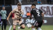 Deportivo Riestra aguantó con un menos y rescató un empate en su visita a Platense