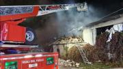 Iban a ser desalojados, provocaron una explosión y mataron a tres carabineros