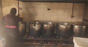 En Olmos, el comedor Mujeres Adelante necesita ayuda urgente para seguir cocinando para más de 800 personas