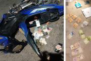 Vio a policías, tiró la moto y huyó: su amiga, presa con cocaína y dinero