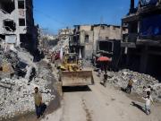 Comienzan a retirar los escombros y abrir las calles en Ciudad de Gaza, pero advierten que los desafíos para llevar suministros son inmensos