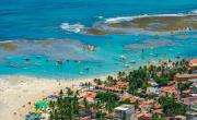 El pueblito paradisíaco de Brasil con arrecifes naturales en medio de aguas cálidas y cristalinas