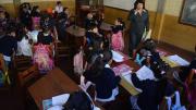 Maestros urbanos alertan que la descentralización educativa propuesta por candidatos pondría en riesgo la educación pública
