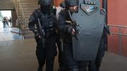 Prevención y seguridad: se realizó un simulacro de toma de rehenes en la Facultad de Arquitectura de la UNT