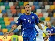 Mateo Retegui, penal y golazo para que Italia le gane a Israel y mantenga viva la misión casi imposible de evitar el repechaje al Mundial 2026
