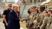 Donante privado muy rico de Trump se ofreció a pagar salario de militares durante cierre de Gobierno en EEUU