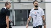 Lucas Pratto contó que casi se va a las manos con Martín Palermo en Olimpia