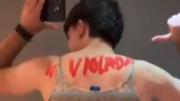 Indignación en Bariloche: estudiante de Córdoba se disfrazó de “mujer abusada” durante el viaje de egresados