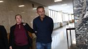 Escándalo en EEUU: Cirujano es acusado de violar a una mujer a punta de pistola