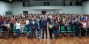 Entregan 125 máquinas e insumos productivos a mujeres en Santa Cruz para fortalecer su independencia económica