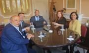 Asbora propone que medios transmitan debates sin costo ante multas del TSE