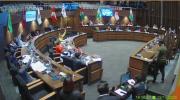 Senado aprueba ley que libera la importación de carburantes