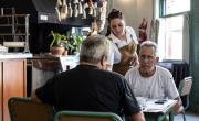 Un bodegón de CABA ofrece menú ejecutivo por $14.500 con plato principal, bebida y postre: dónde queda