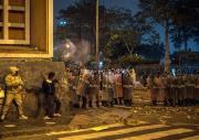 Protesta masiva en Lima: al menos 1 muerto, 80 policías heridos y 8 periodistas agredidos