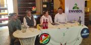 Estatal Envibol firma contrato con viñedo de Tarija para venta de 200.000 botellas por Bs 700.000