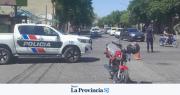Grave siniestro frente al Centro Cívico: un motociclista terminó hospitalizado