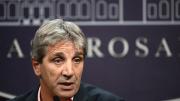Toto Caputo promete ante empresarios despidos baratos y eliminación de impuestos