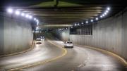 Renuevan la iluminación de los túneles vehiculares en San Isidro