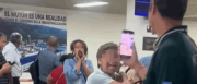 Seguro no eran cruceños: Rodrigo Paz defiende a Edmand Lara tras agresiones en aeropuerto