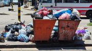 Advierten que el paro en el servicio de aseo urbano continúa