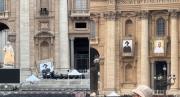 Instalaron las imágenes de José Gregorio Hernández y Carmen Rendiles en la Basílica de San Pedro a días de la canonización