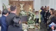 Políticos y familiares rinden homenaje y le dan el último adiós al diputado Gustavo Aliaga