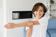 La artritis no solo afecta a las personas mayores: así se presente en niños y jóvenes