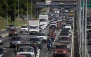 “Cubanización” del parque automotor venezolano encarece los carros usados – Correo del Caroní