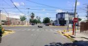 Una motociclista terminó internada tras ser embestida por un auto en Chimbas