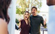 Qué significa no querer recibir visitas en tu casa, según expertos